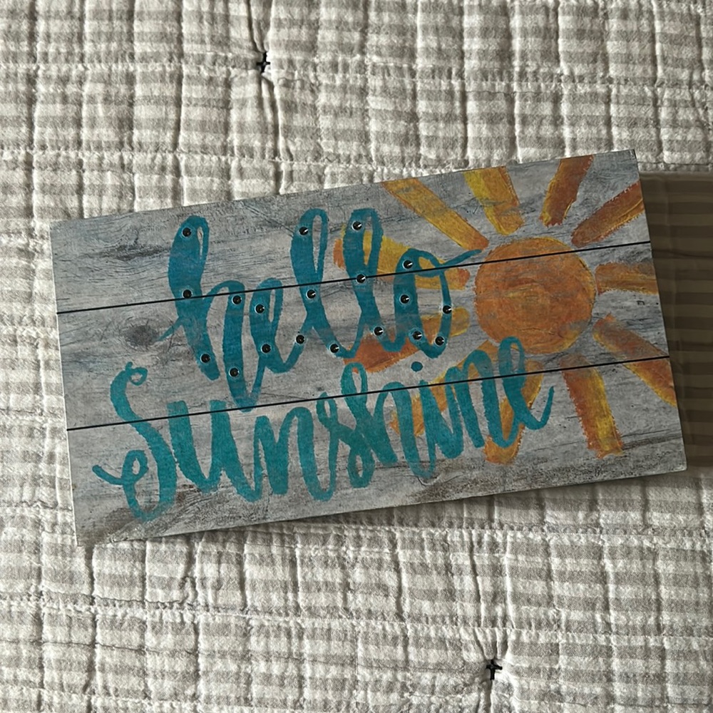 Hello Sunshine Light Up Sign - Home Decor